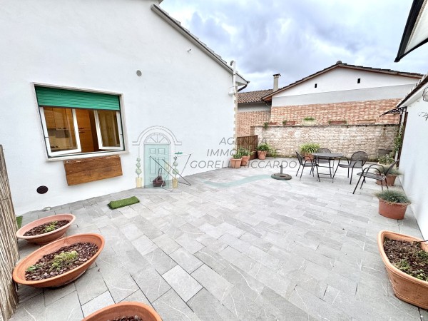 v195 appartamento sovicille f4209