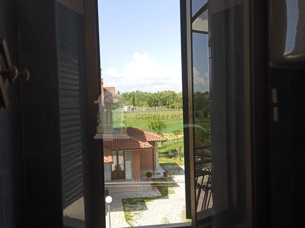 v196 appartamento asciano ef182