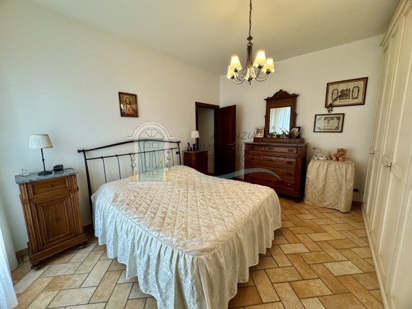 v209 appartamento staggia senese 5486e