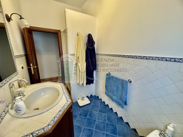 v209 appartamento staggia senese 98118