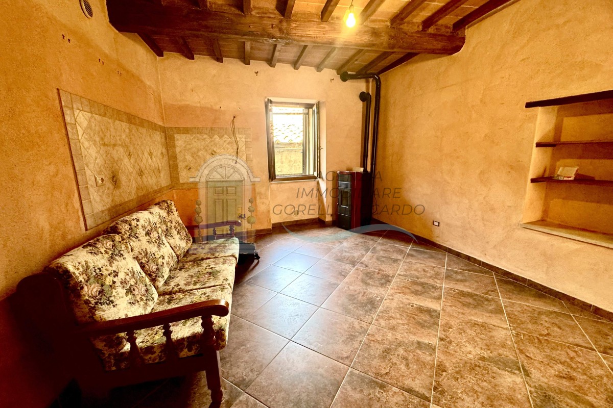 a115 appartamento asciano b7a2b