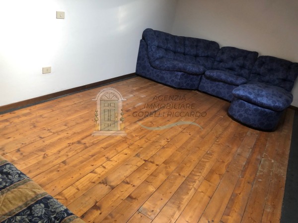 v16 appartamento radicondoli d32d4