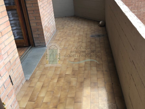 a32 appartamento semicentro ff015