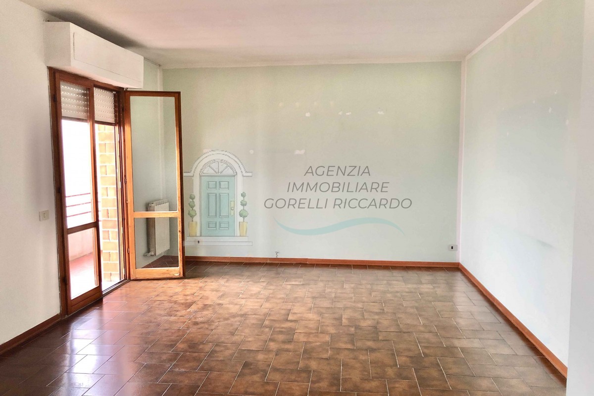 v105 appartamento staggia senese adb12