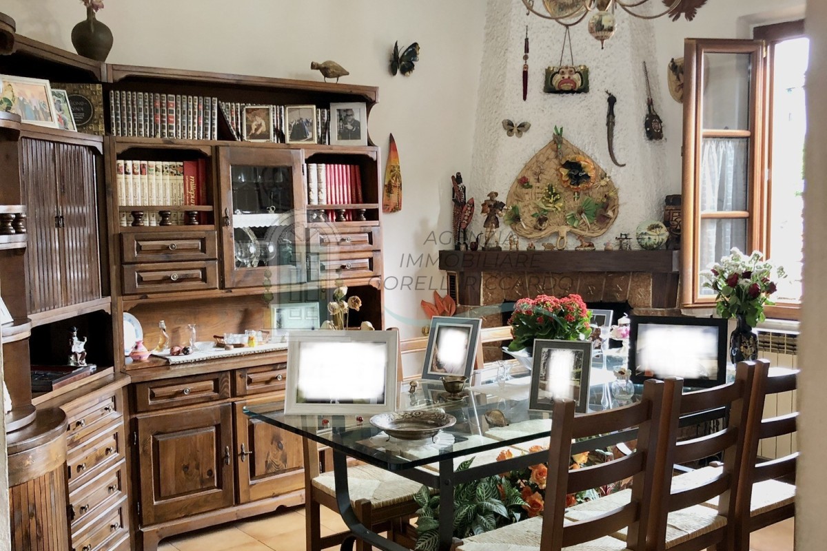 v137 appartamento centro 21074