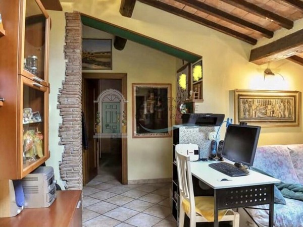 v139 attico mansardato castellina scalo 48463