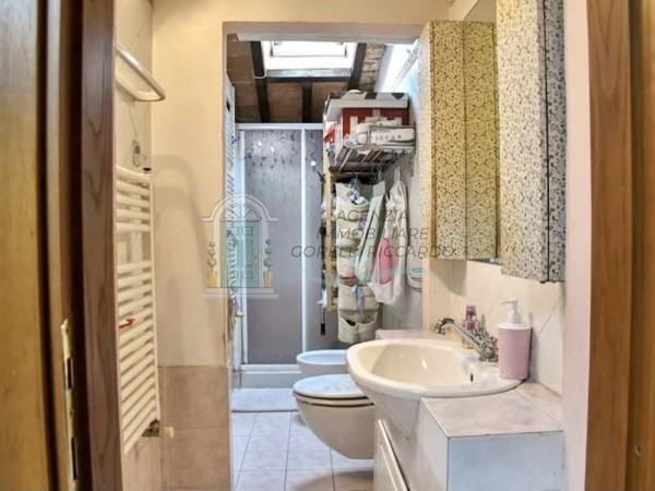 v139 attico mansardato castellina scalo 52043