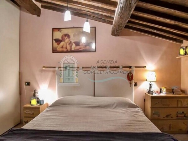 v139 attico mansardato castellina scalo 56451