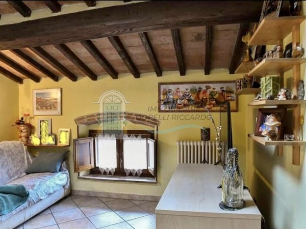 v139 attico mansardato castellina scalo 886b9