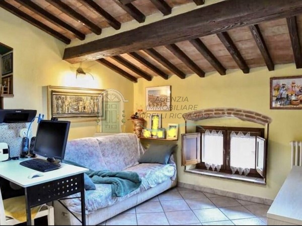 v139 attico mansardato castellina scalo c12c7