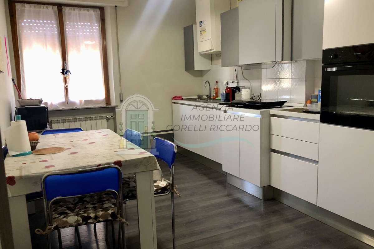 v151 appartamento castellina scalo a0bee