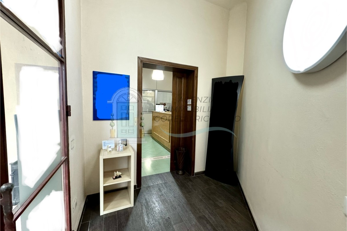 vc03 locale commerciale siena 2b245