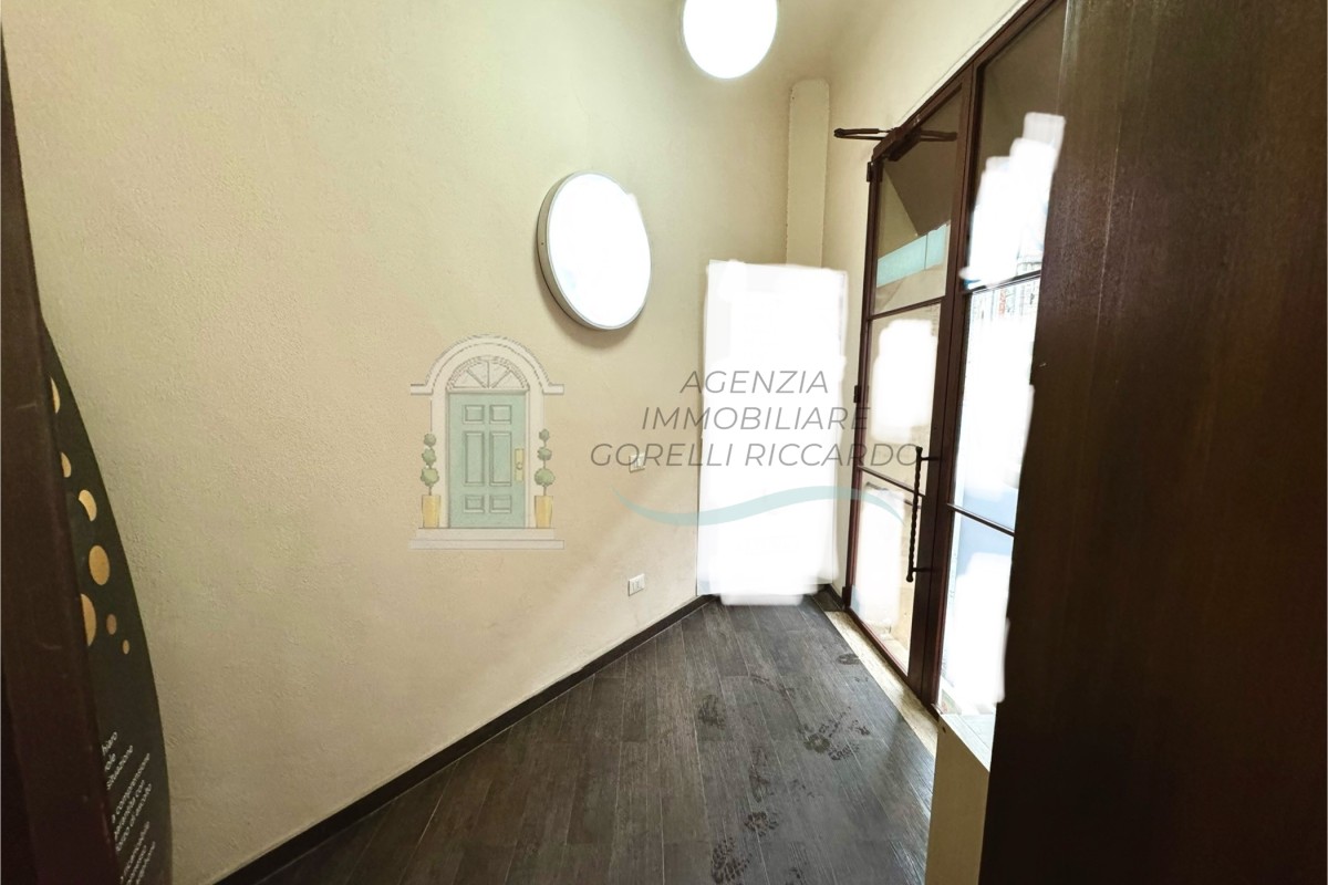 vc03 locale commerciale siena ccf6a