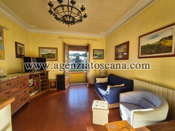 Appartamento Con Posti Auto