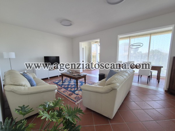 Villa Con Giardino E Posto Auto