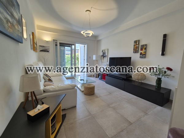Appartamento A Piano Terra Con Giardino