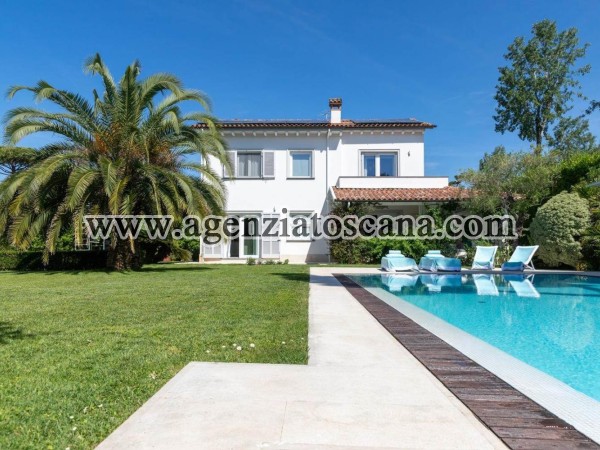 Bella Villa Con Piscina