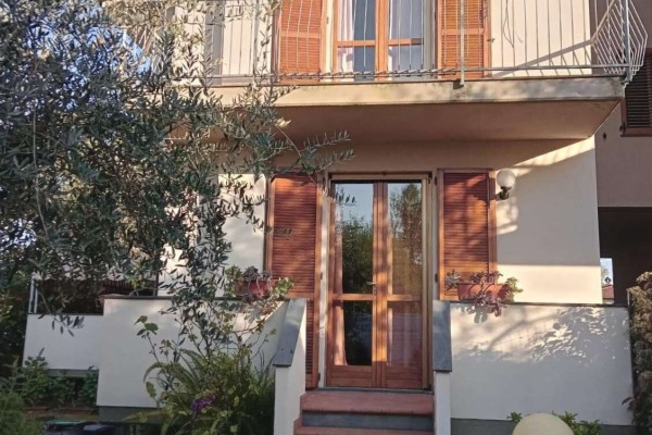 Villetta A Schiera In Affitto 