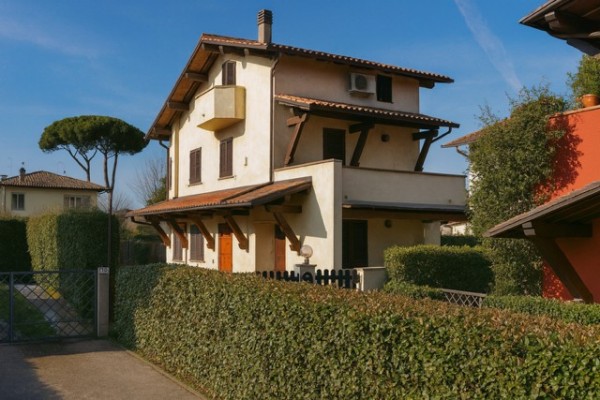 Villetta In Vendita A Forte De