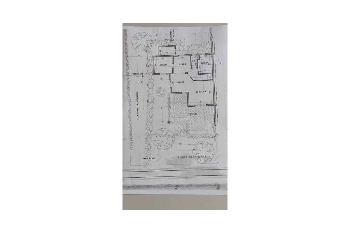 Agenzia Immobiliare agenzia Vittoria - Planimetria 1