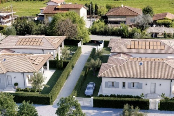 Villetta In Vendita A Pietrasa