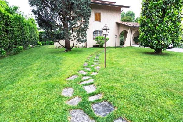 Bifamiliare In Affitto A Forte