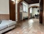 Travi, mattoni e il fascino di