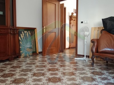 Villa Trifamiliare in Vendita a Piacenza 1 