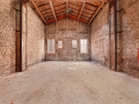 Capannone in via mazzini