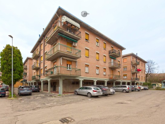 Quadrilocale con cantina e aut