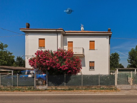 Villa bifamiliare in vendita a