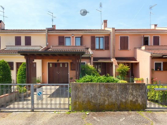 Villetta a schiera in zona cen