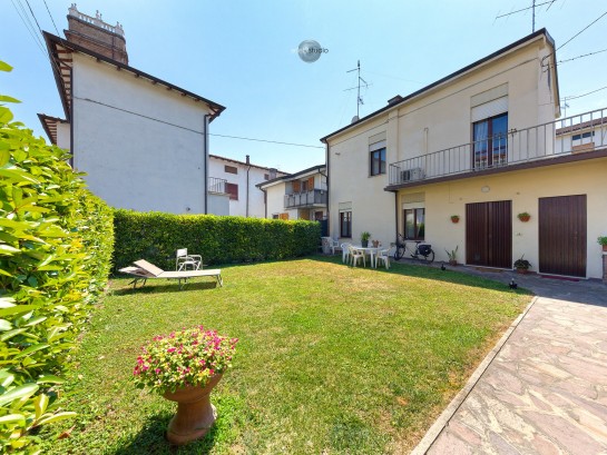 Casa bifamiliare in centro a g