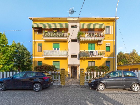 Trilocale con autorimessa