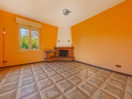 Bifamiliare da ristrutturare c