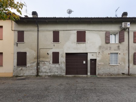 Casa semi indipendente con gia