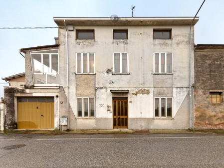 Av185 - casa indipendente, bel