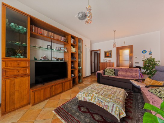 Villetta a schiera seminuova i