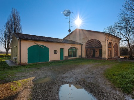 Casa indipendente con terreno