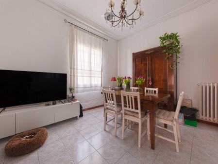 Bilocale al piano terra in tri