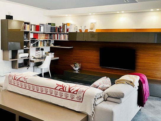 Appartamento con giardino in v