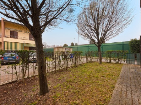 Ar020 appartamento con giardin