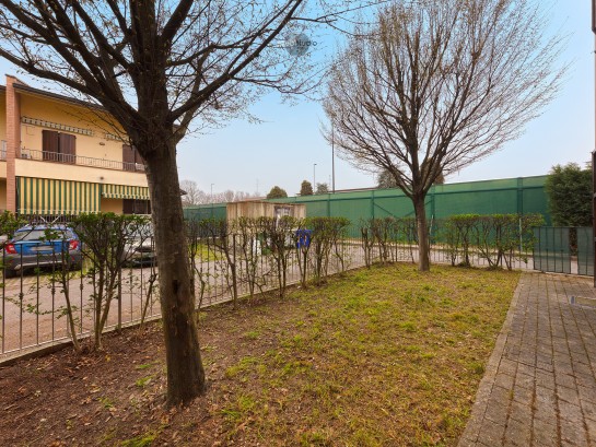 Ar020 appartamento con giardin