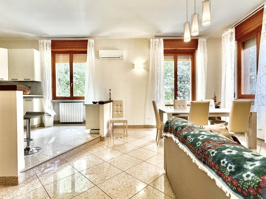 Bilocale ristrutturato in port