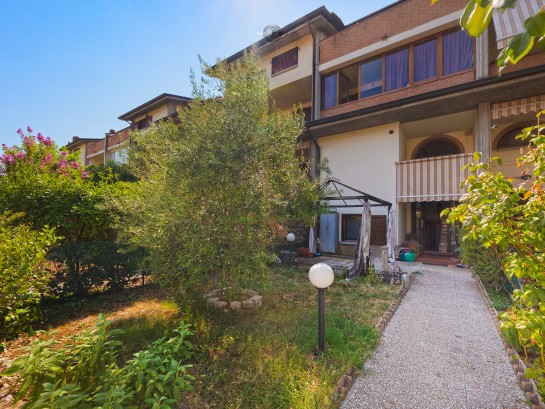 Ar028 - villetta bifamiliare c