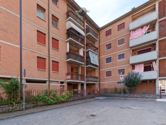 Quadrilocale con balcone e gar