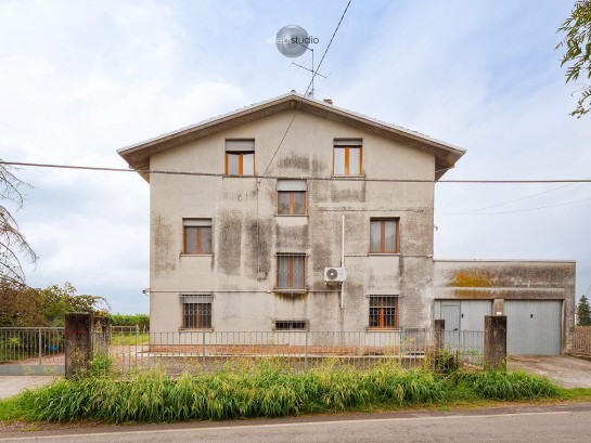 Porzione di bifamiliare con do