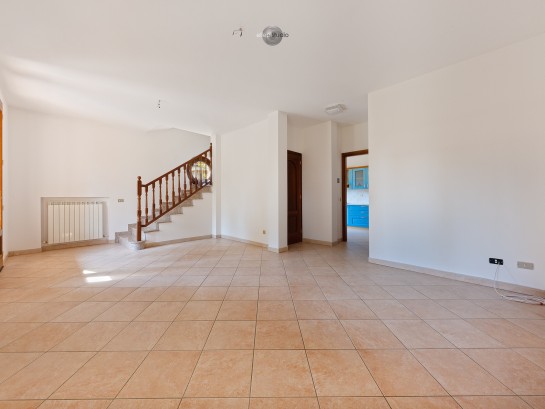 Villa a schiera di testa in zo