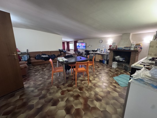 Ma080 trilocale da ristruttura