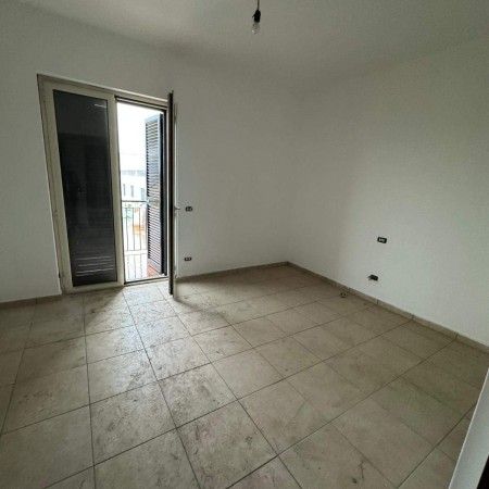 Fittasi palazzina uffici - Cas